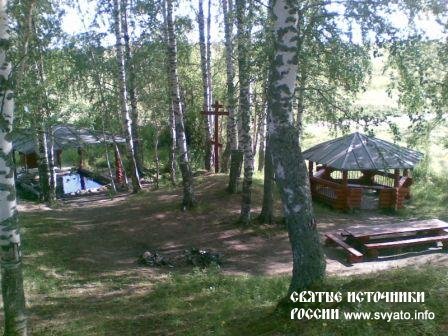 Родник «Белое озеро», святой источник между деревнями Маломедвежевская и Выставка Родник «Белое озеро», святой источник между деревнями Маломедвежевская и Выставка