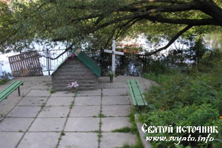 Родник, святой источник преподобного Серафима Саровского город Курск Родник, святой источник преподобного Серафима Саровского город Курск