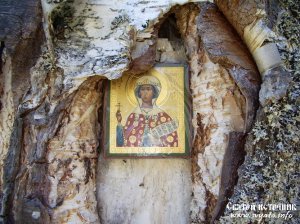 Родник, святой источник великомученицы Параскевы Пятницы у деревни Сорокопенно Родник, святой источник великомученицы Параскевы Пятницы у деревни Сорокопенно