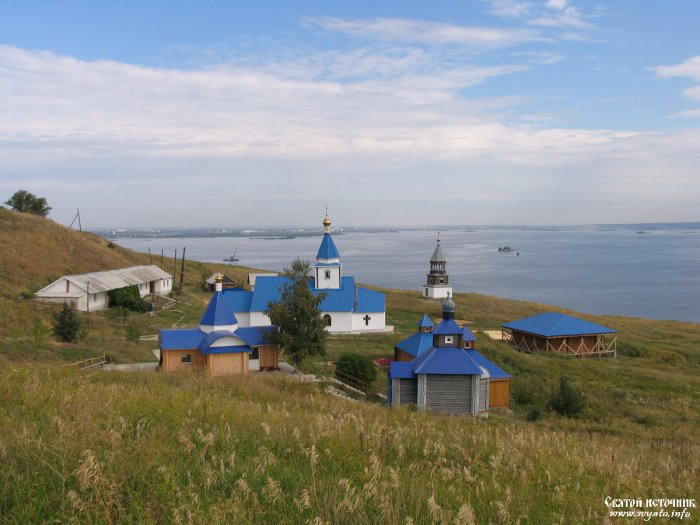 Родник, святой источник иконы Феодоровской Божией Матери село Кашпир Родник, святой источник иконы Феодоровской Божией Матери село Кашпир
