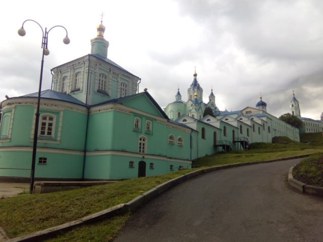Родник, святой источник иконы Курской Коренной Знамения Божией Матери Курская Коренная пустынь местечко Свобода Родник, святой источник иконы Курской Коренной Знамения Божией Матери Курская Коренная пустынь местечко Свобода