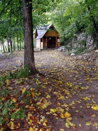 Родник, святой источник преподобного Макария Унженского Макарьевская пустынь поселок Детский санаторий Родник, святой источник преподобного Макария Унженского Макарьевская пустынь поселок Детский санаторий