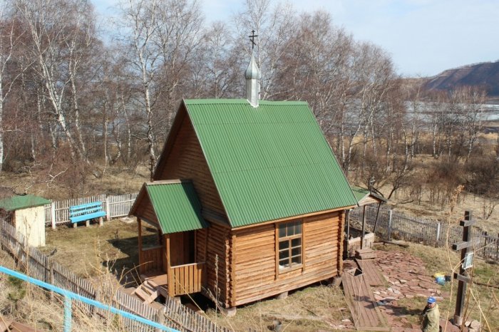Родник, святой источник великомученика Пантелеимона Целителя село Большое Озеро Родник, святой источник великомученика Пантелеимона Целителя село Большое Озеро